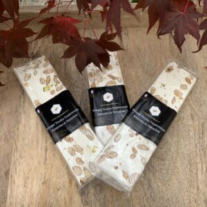 Nougat tendre traditionnel aux amandes et pistaches